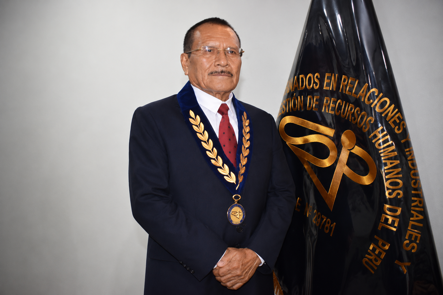 LIC. LUCIO NATIVIDAD CASTRO REYES, Director de Biblioteca Nacional